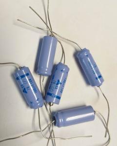 Kondensator 100uF 10V 5st