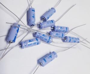 Kondensator 47uF 10V , 10st