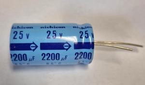 Kondensator 2200uF 25V