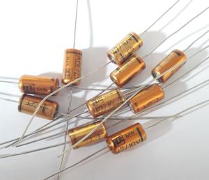 Kondensator 47uF 10V , 10st NOS