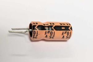 Kondensator 10uF 25V 