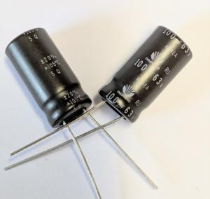Kondensator 100uF 63V  NOS