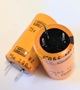 Kondensator 390uF 75V 105 Grader  3 stift NOS