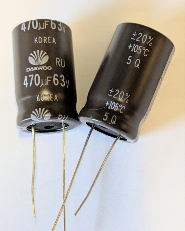 Kondensator 470uF 63V 105 Grader  NOS
