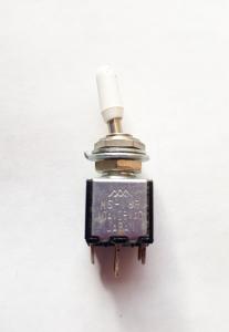 Vippomkopplare 2 Pol 3 vägs Till - Från - Till