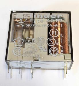 Relä Finder Typ 40.52  12Vdc