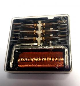 Relä V23030-C2021-A106