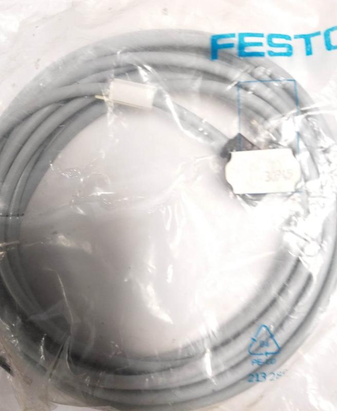 KME-1-24-5-LED kontakttyp med kabel FESTO