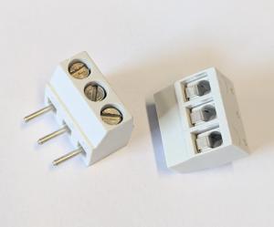 Kretskortskontakt 3 Pol Skruvanslutning Vinklad