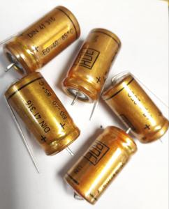 Kondensator 47uF 250V 5st