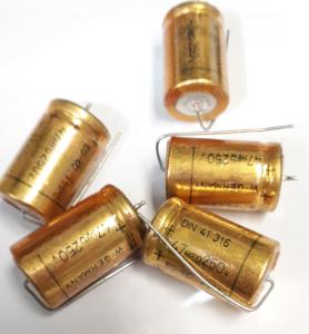 Kondensator 47uF 250V 5st