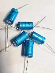 Kondensator 150uF 25V  5st