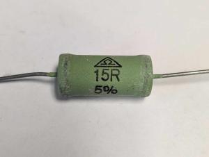 Motstånd 15 Ohm 5% 