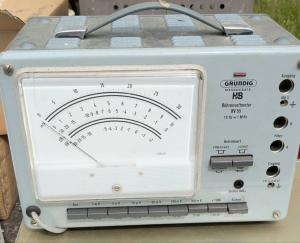 Röhrenvoltmeter RV 55 10HZ - 1MHz Grundig messgeräte