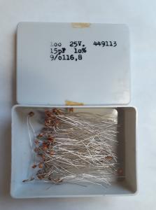 15pF 25V Keramisk kondesator  ca 100 st i låda