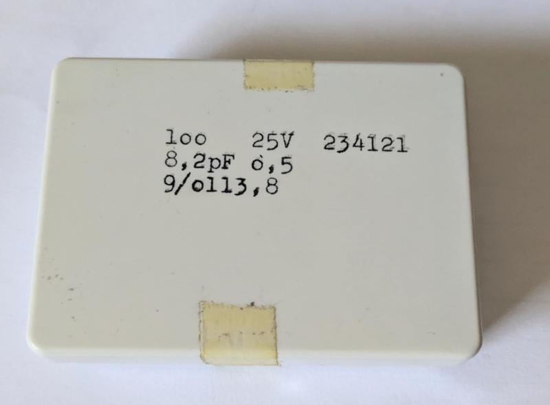 8,2pF 25V Keramisk kondesator ca 100 st i låda