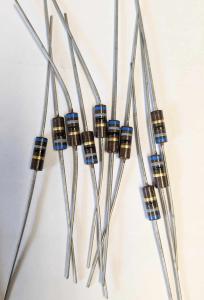 Motstånd 68 Ohm 5% 0.5W, 10st