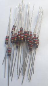 Motstånd 1.8K ohm 0.5W, 20st