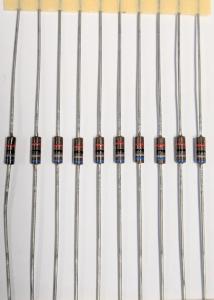 Motstånd 68 ohm 1/4W 5%, 10-pack