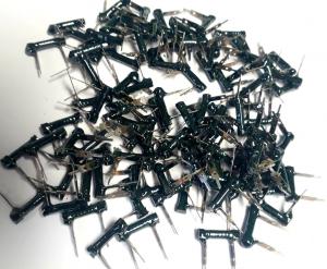 Motstånd 1 Ohm 1W ,  ca 100 st i låda.