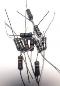 Motstånd 39 Ohm 1W, 10st