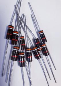 Motstånd 390 ohm 1W 2% 10st 