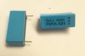 Kondensator 2,2nF 2000V Polyester Rifa 421 