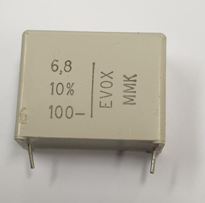 Kondensator 6,8uF 100V 10&% Polyester EVOX MMK