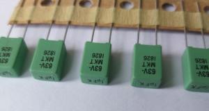 Kondensator 1uF K 63V 5st  MKT1826