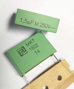Kondensator 1,5nF M 250V  MKT1822 T4