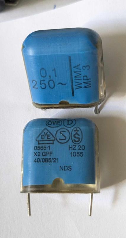 Kondensator 0,1uF x2 250V  Polyester Wima