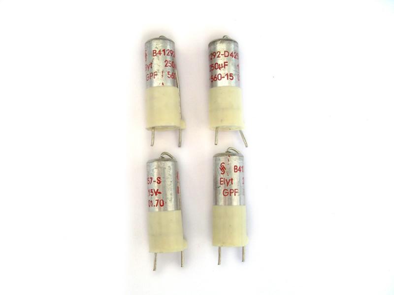 Kondensator 250uF 15V, Elektrolyt 4st