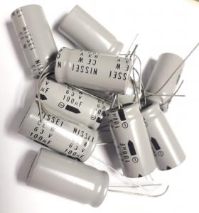 Kondensator 100uF 63V stående