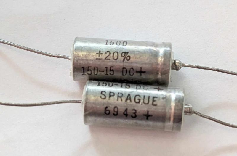 Kondensator tantal 150D 150-15 DC +- 20% SPRAUGE 