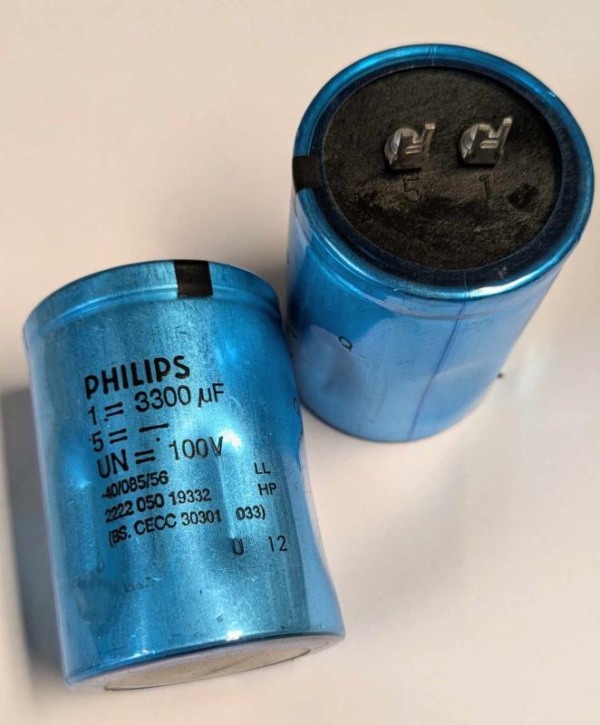 Kondensator 3300uF 100V Philips  NOS