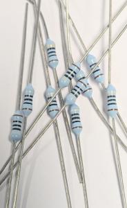 Motstånd 900 Ohm 1/4W 1%