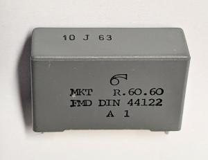 Kondensator 10uF 63V 5% MKT Polyester