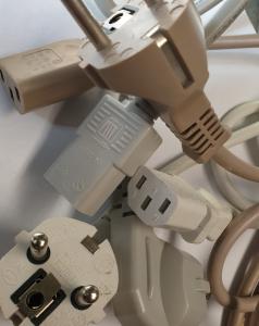 Apparatkabel 1,8 Meter