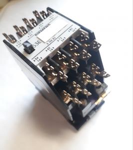 Kontaktor Relä  300A 600VAC 3TH82 53-5G   NOS