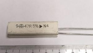 Motstånd trådlindat keramiskt fodral 47 Ohm 5%   9W 