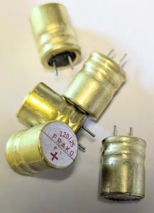 Kondensator 220uF 25V  5st