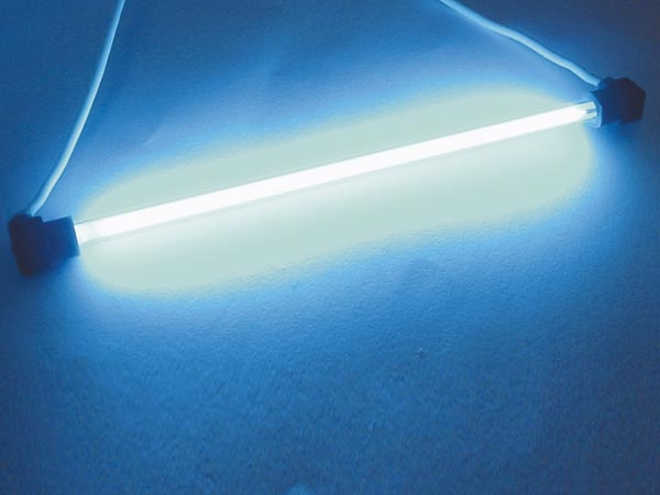 Fluorescerande glaslysrör, 100 mm Blå 