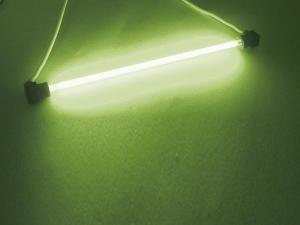 Fluorescerande glaslysrör, 100 mm Grön