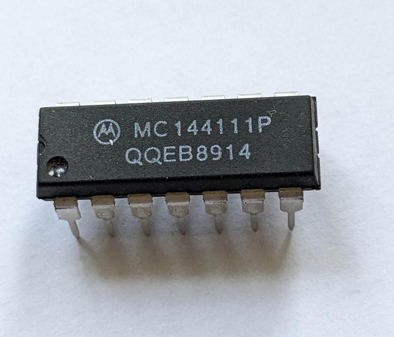 MC144111
