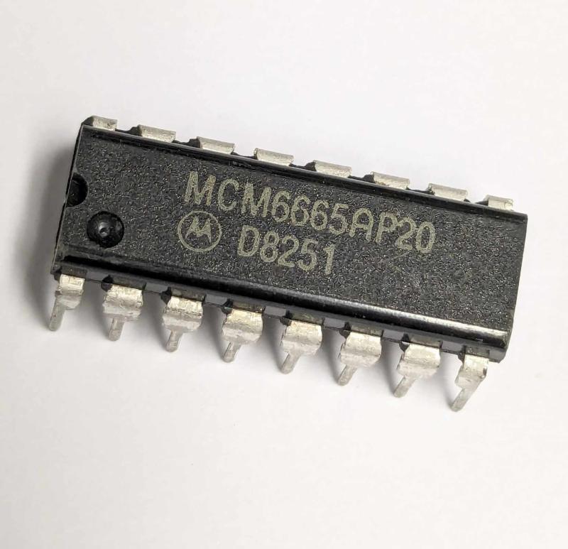 MCM6665AP20  NOS