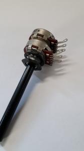Potentiometer 2 x 1K Lin för tråd