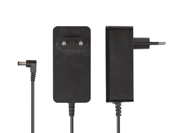 Batterieleminator 15V 2A.