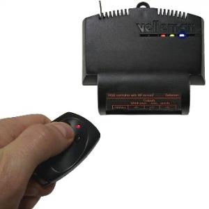 Radiostyrd RGB LED effektgenerator RFmed fjärrkontroll, VM151