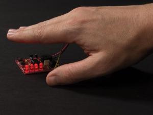 Theremin Junior, gör musik med handrörelser