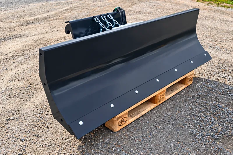 SRF hydraulisk snöplog med justerbar arbetsbredd 2000 eller 2400 mm